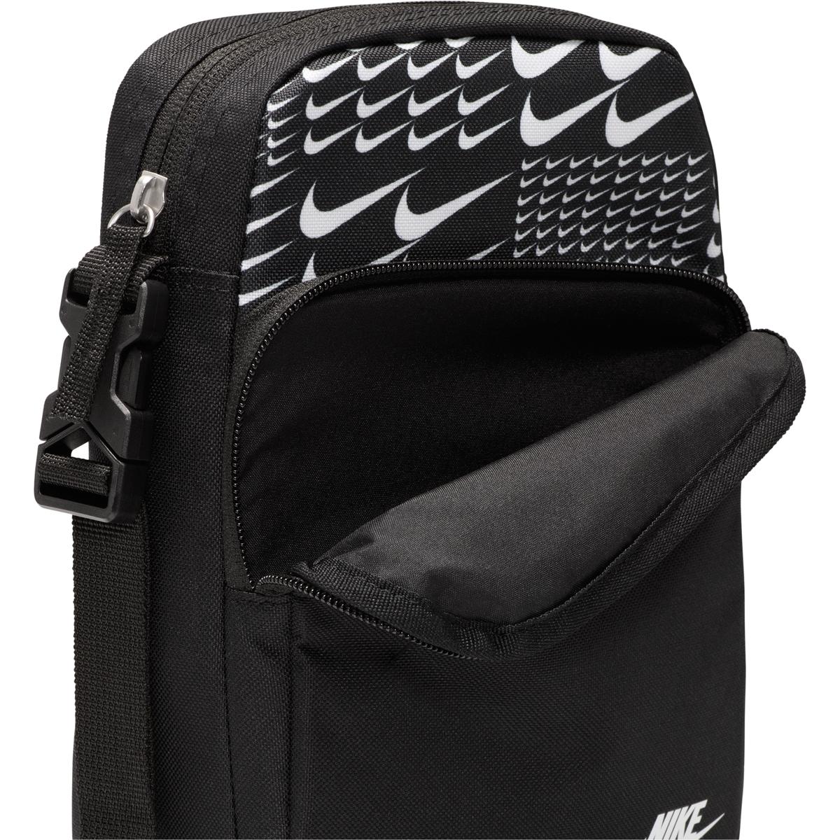 product/2/0/2025_08_nike_hj8359-010-phsyd003.jpg