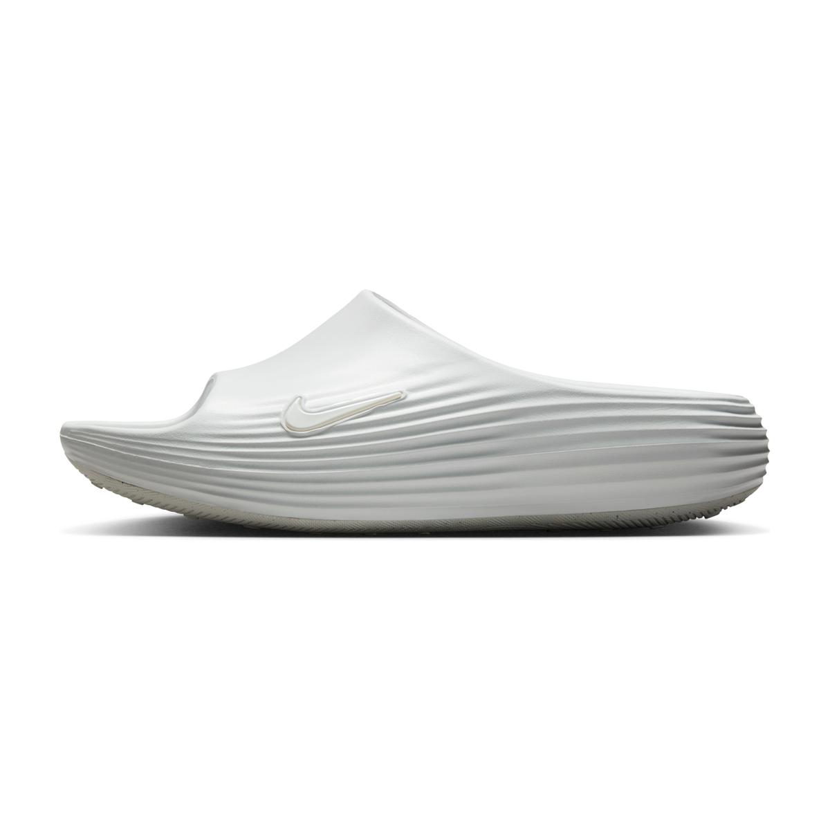 product/2/0/2025_08_nike_hv4479-100-phsuh000.jpg