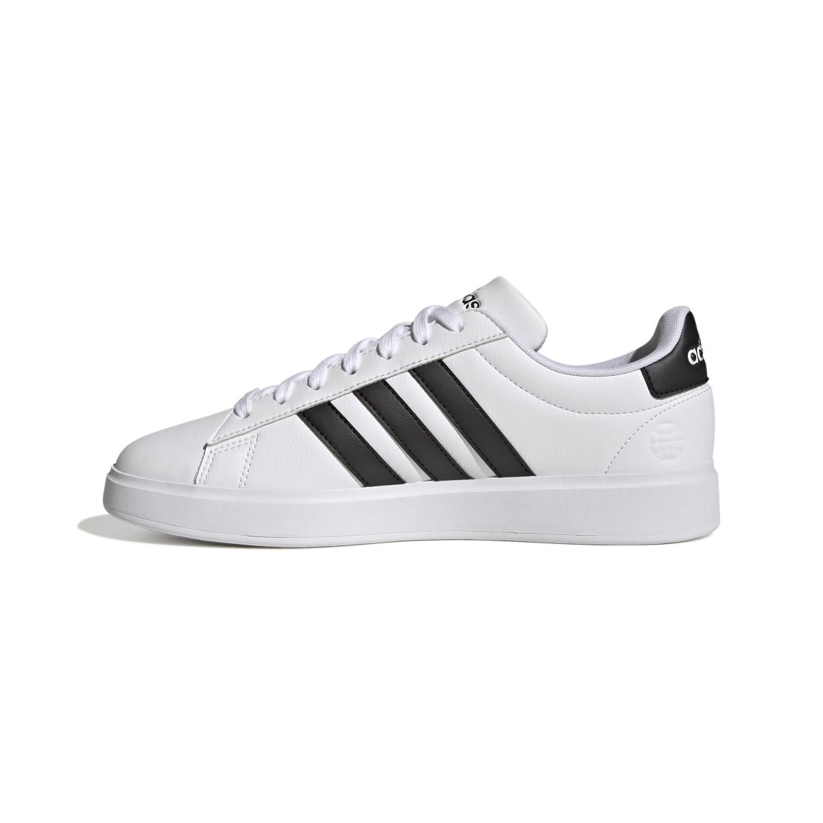 product/a/d/adidas-originals_gw9195_5_footwear_photography_side_medial_center_view_white_000.jpg