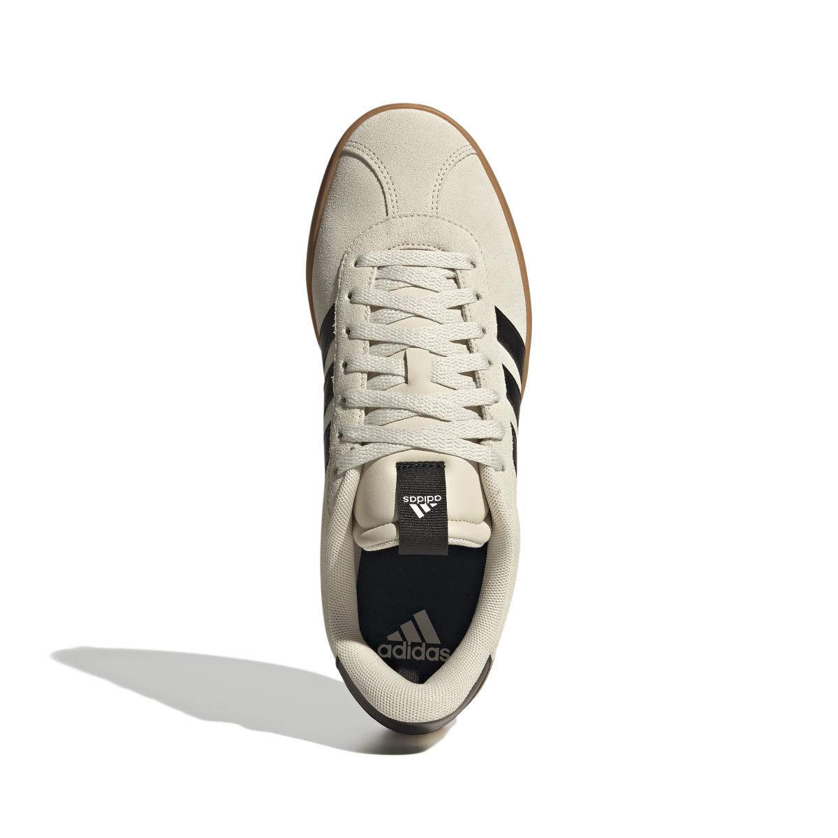 product/a/d/adidas-originals_jr2222_3_footwear_photography_top_portrait_view_white.jpg
