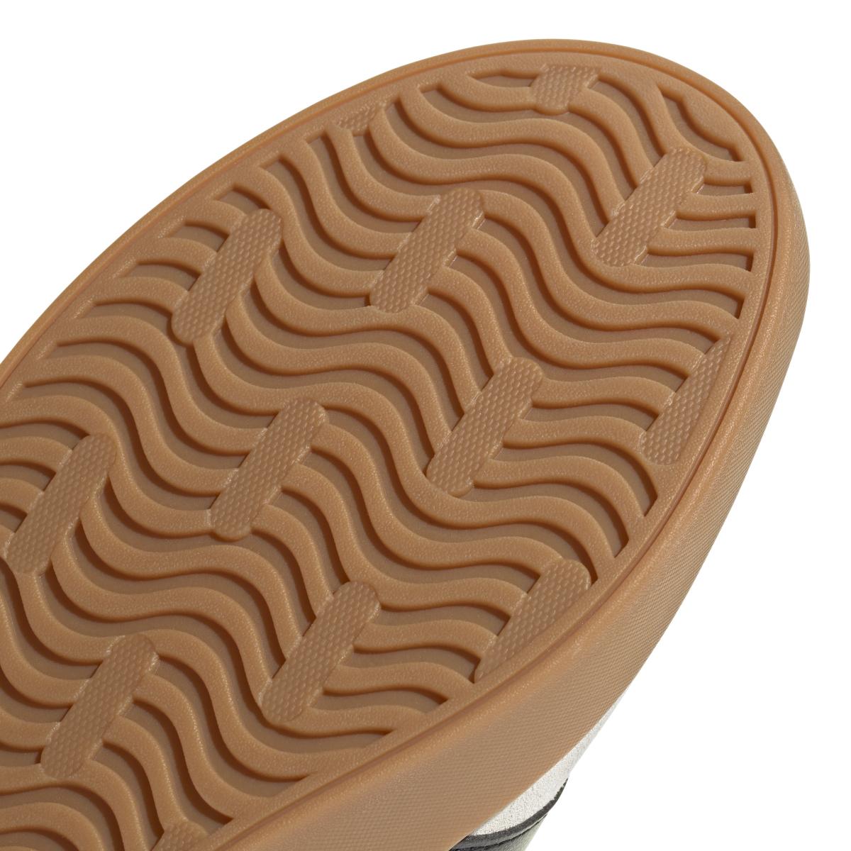 product/a/d/adidas-originals_jr2222_8_footwear_photography_detail_view_1_white.jpg