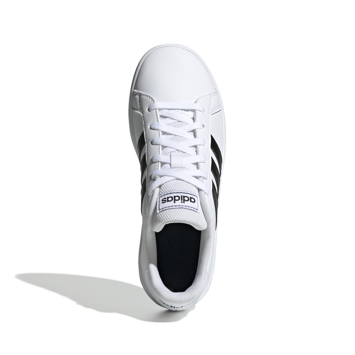 product/a/d/adidas_ef0103_3_footwear_photography_top_portrait_view_white_000.jpg