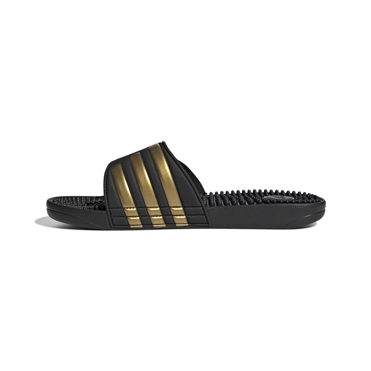 product/a/d/adidas_eg6517_5_footwear_photography_side_medial_center_view_white-nw031524.jpg