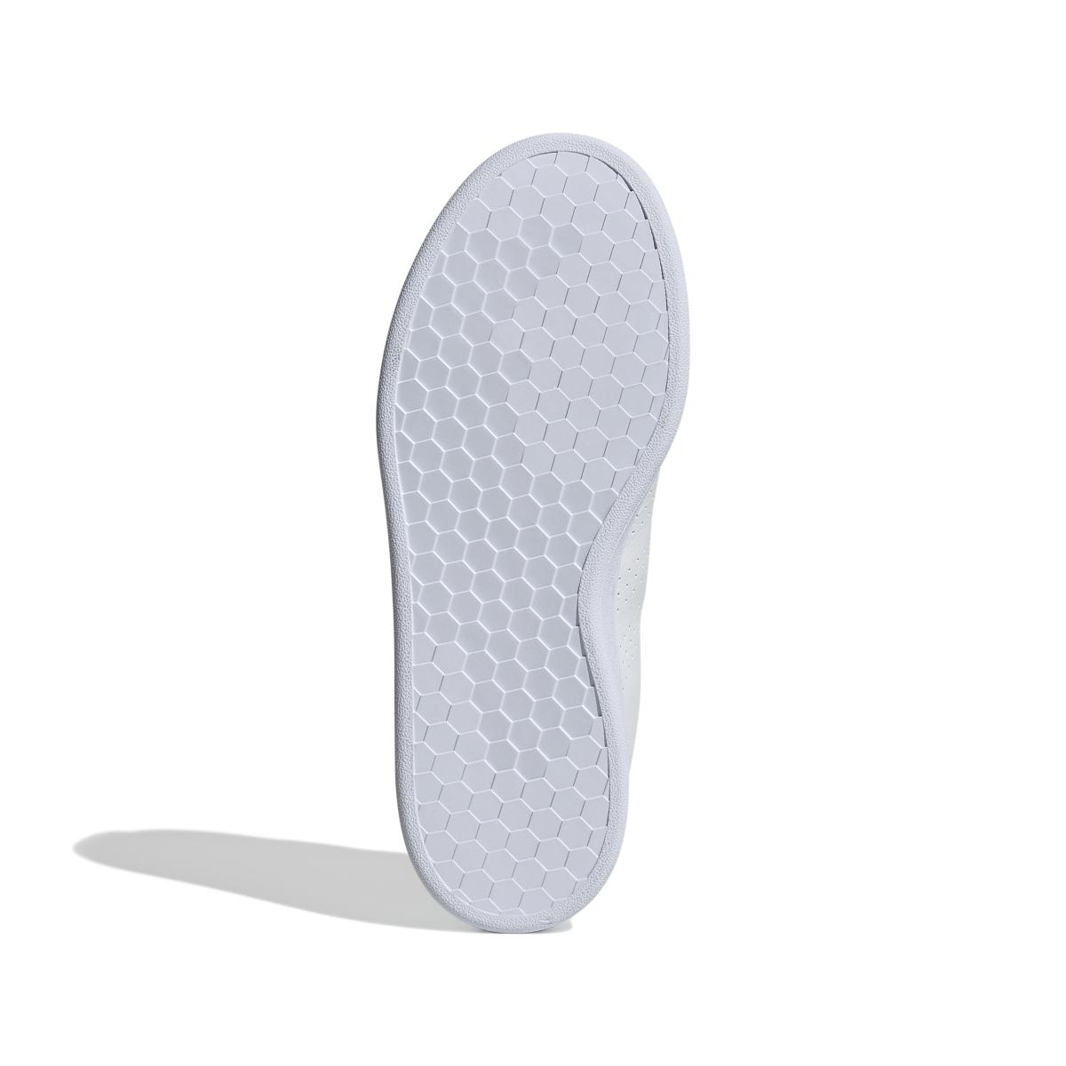 product/a/d/adidas_gw4845_4_footwear_photography_bottom_view_white.jpg