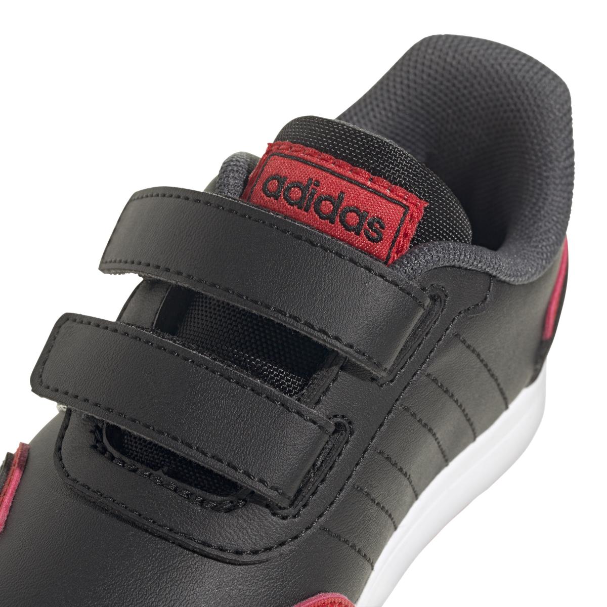 product/a/d/adidas_gw6607_8_footwear_photography_detail_view_1_white-nw052424.jpg