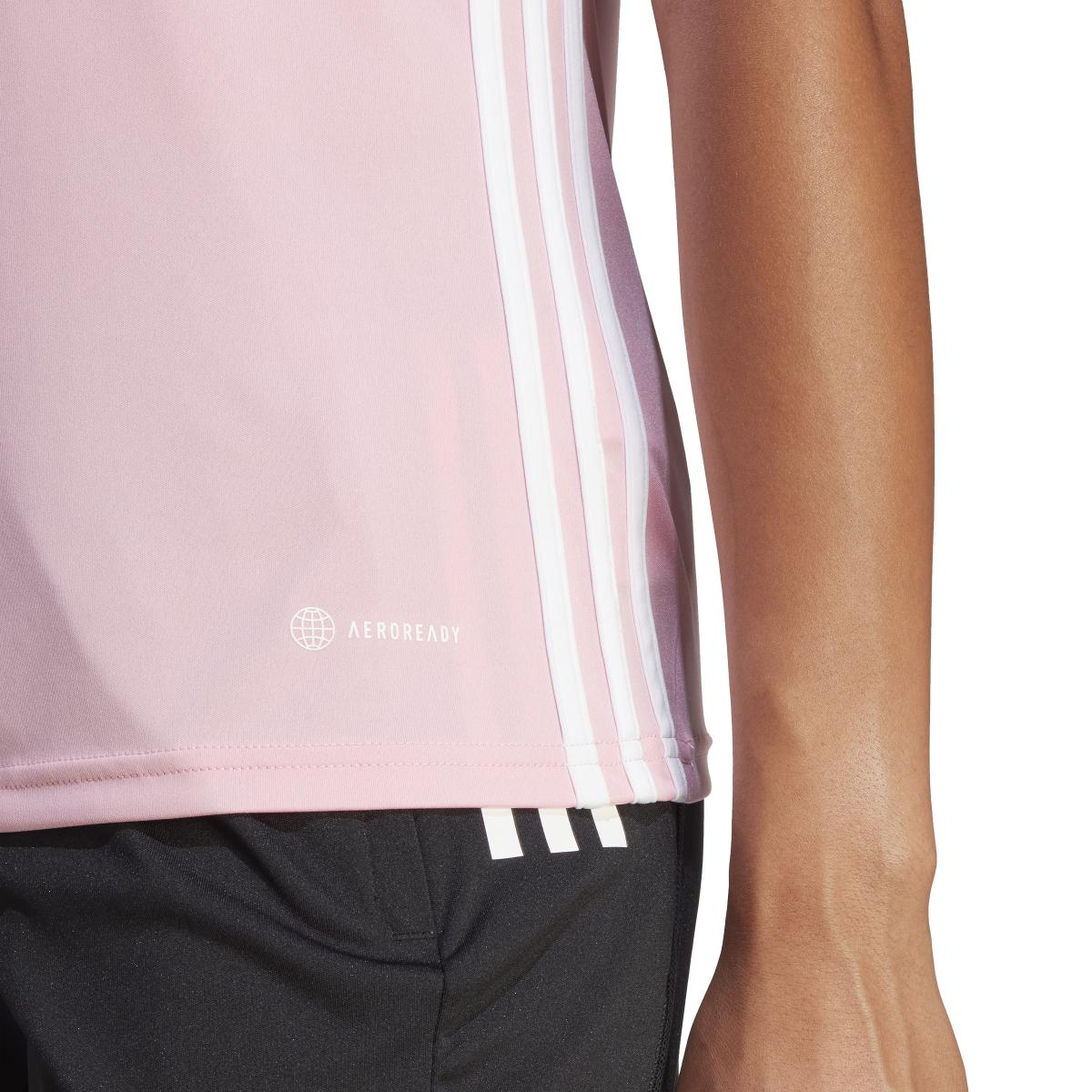 product/a/d/adidas_ia9152_8_apparel_on_model_detail_view_1_white.jpg