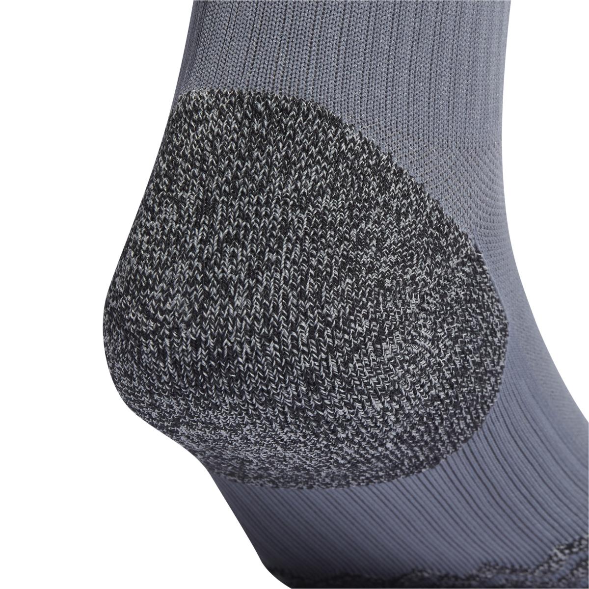 product/a/d/adidas_ib7793_3_hardware_photography_detail_view_2_white.jpg
