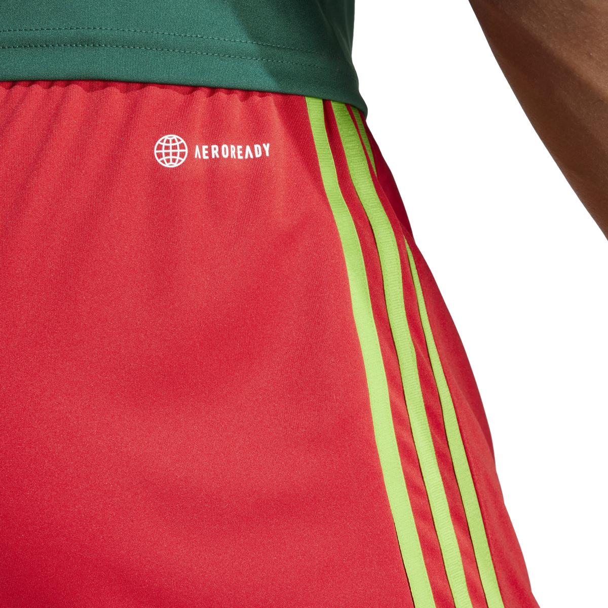 product/a/d/adidas_ib8090_7_apparel_on_model_detail_view_2_white.jpg