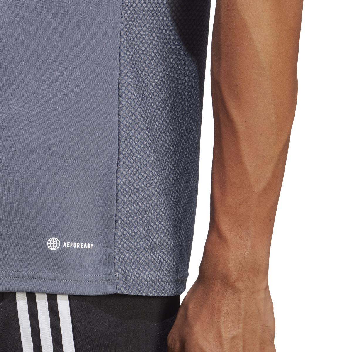 product/a/d/adidas_ic7478_10_apparel_on_model_detail_view_2_white.jpg