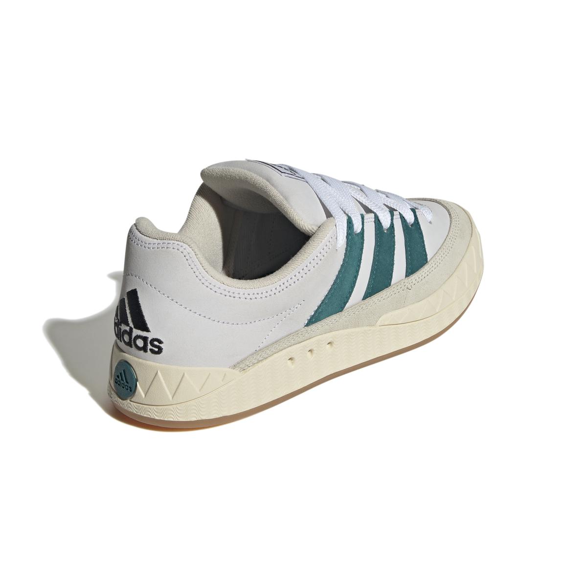 product/a/d/adidas_id3935_7_footwear_photography_back_lateral_top_view_white.jpg