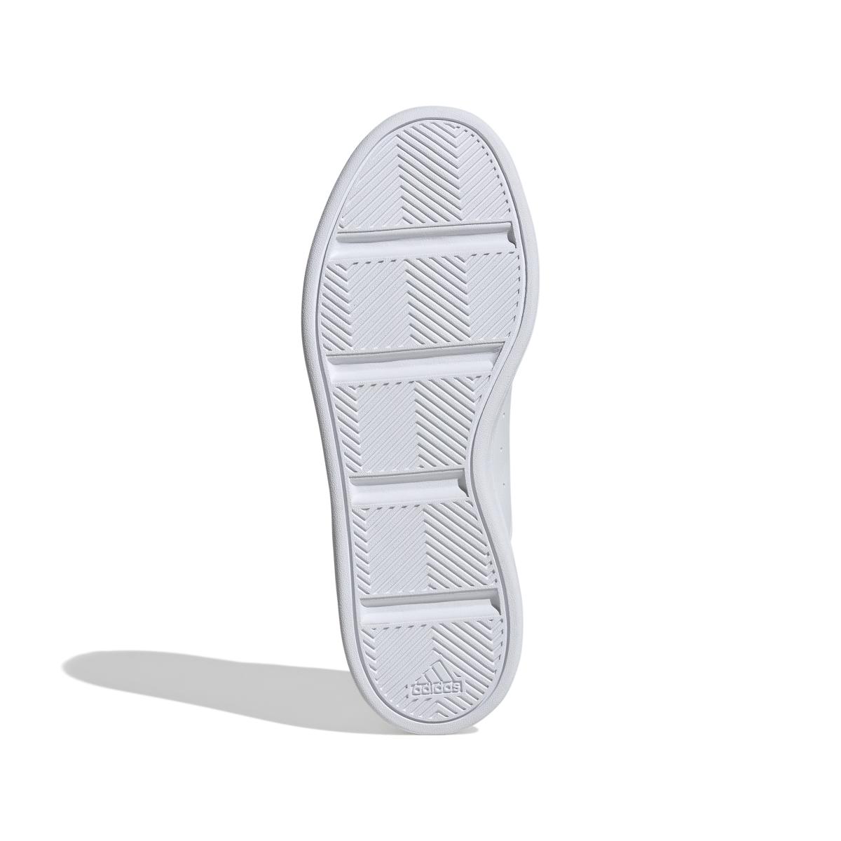 product/a/d/adidas_id5571_4_footwear_photography_bottom_view_white-nw091625.jpg