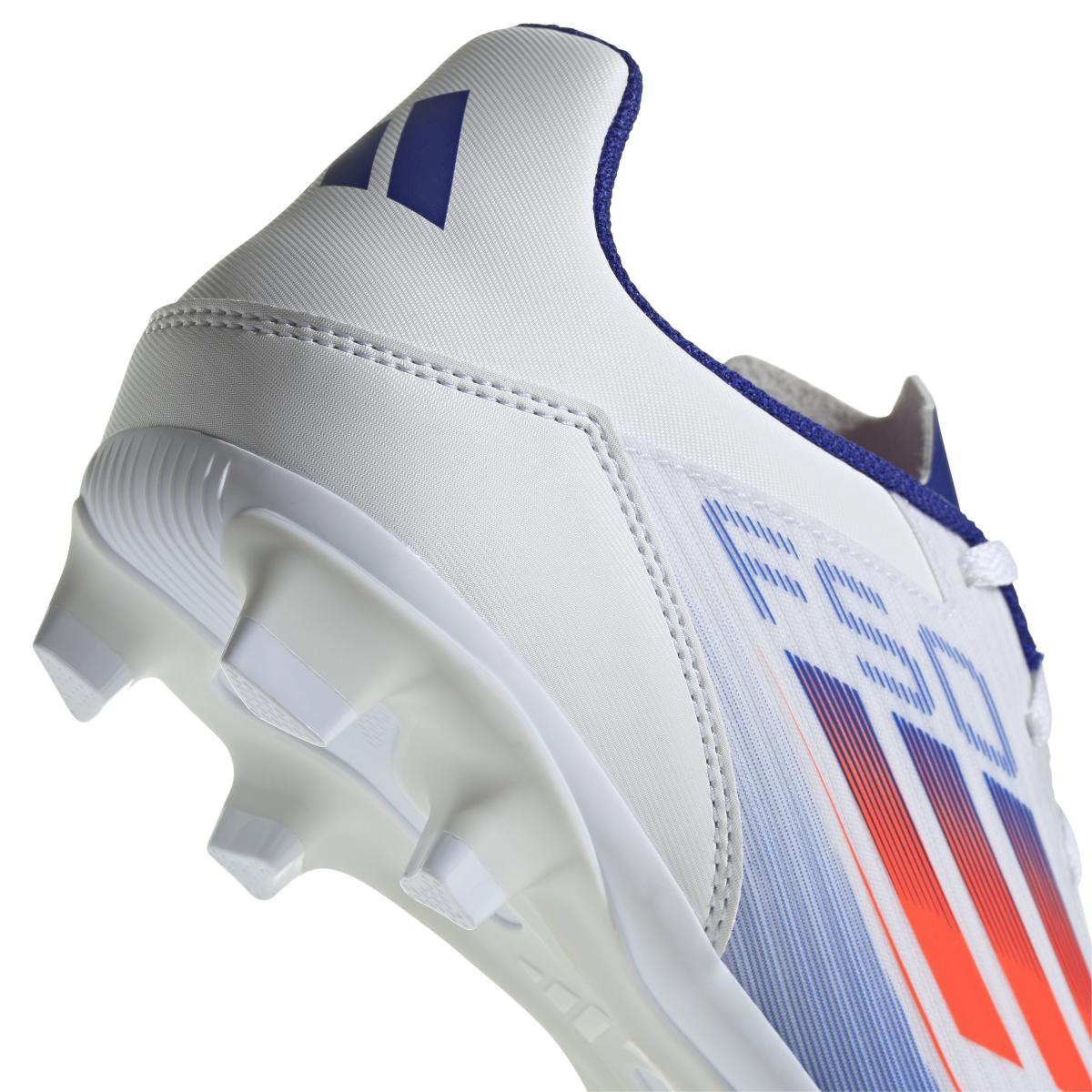 product/a/d/adidas_ie0611_8_footwear_photography_detail_view_2_white-nw052424.jpg