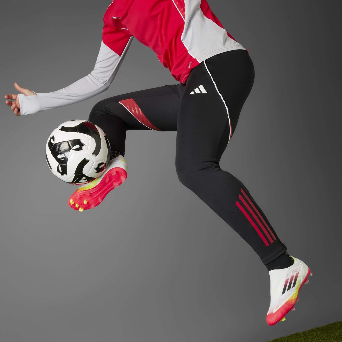 product/a/d/adidas_ie1239_20_footwear_photography_heromrktng_view_7-nw091625.jpg