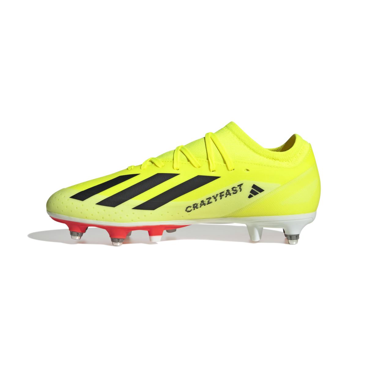 product/a/d/adidas_ie3436_4_footwear_photography_side_medial_center_view_white-030824x.jpg