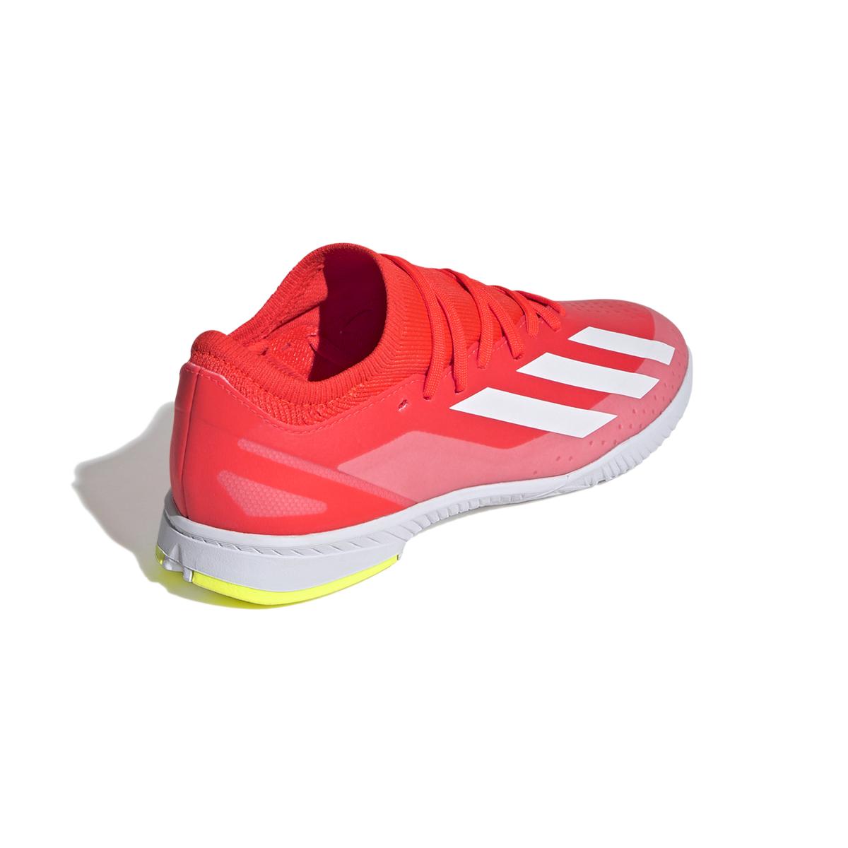 product/a/d/adidas_if0684_6_footwear_photography_back_lateral_top_view_white.jpg