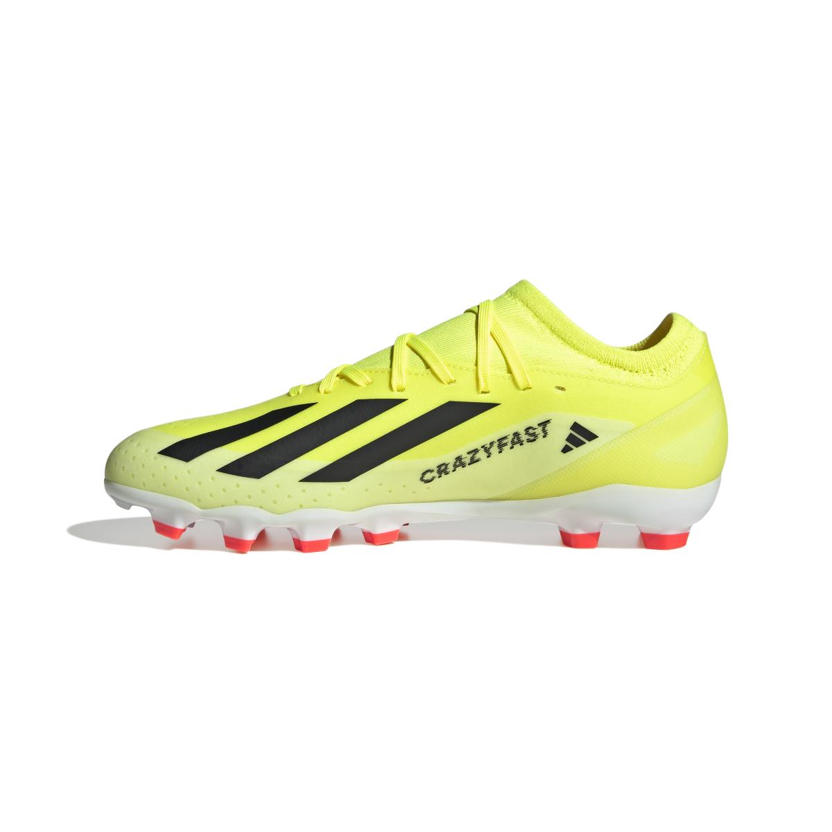 product/a/d/adidas_if0696_4_footwear_photography_side_medial_center_view_white-new0201.jpg