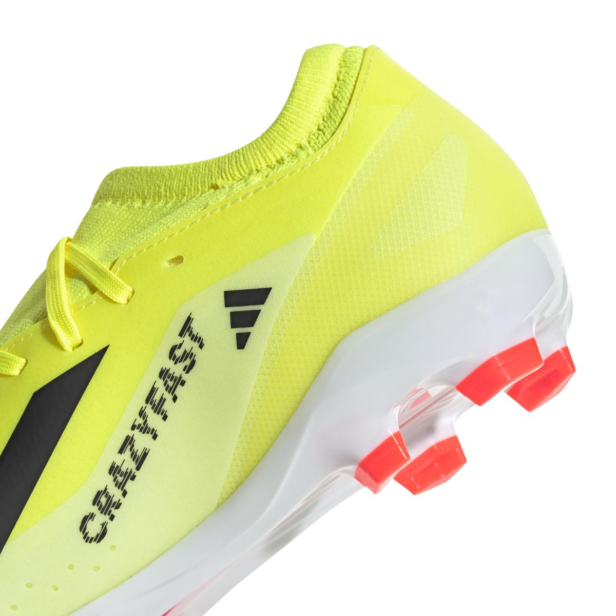 product/a/d/adidas_if0696_8_footwear_photography_detail_view_2_white-new0201.jpg