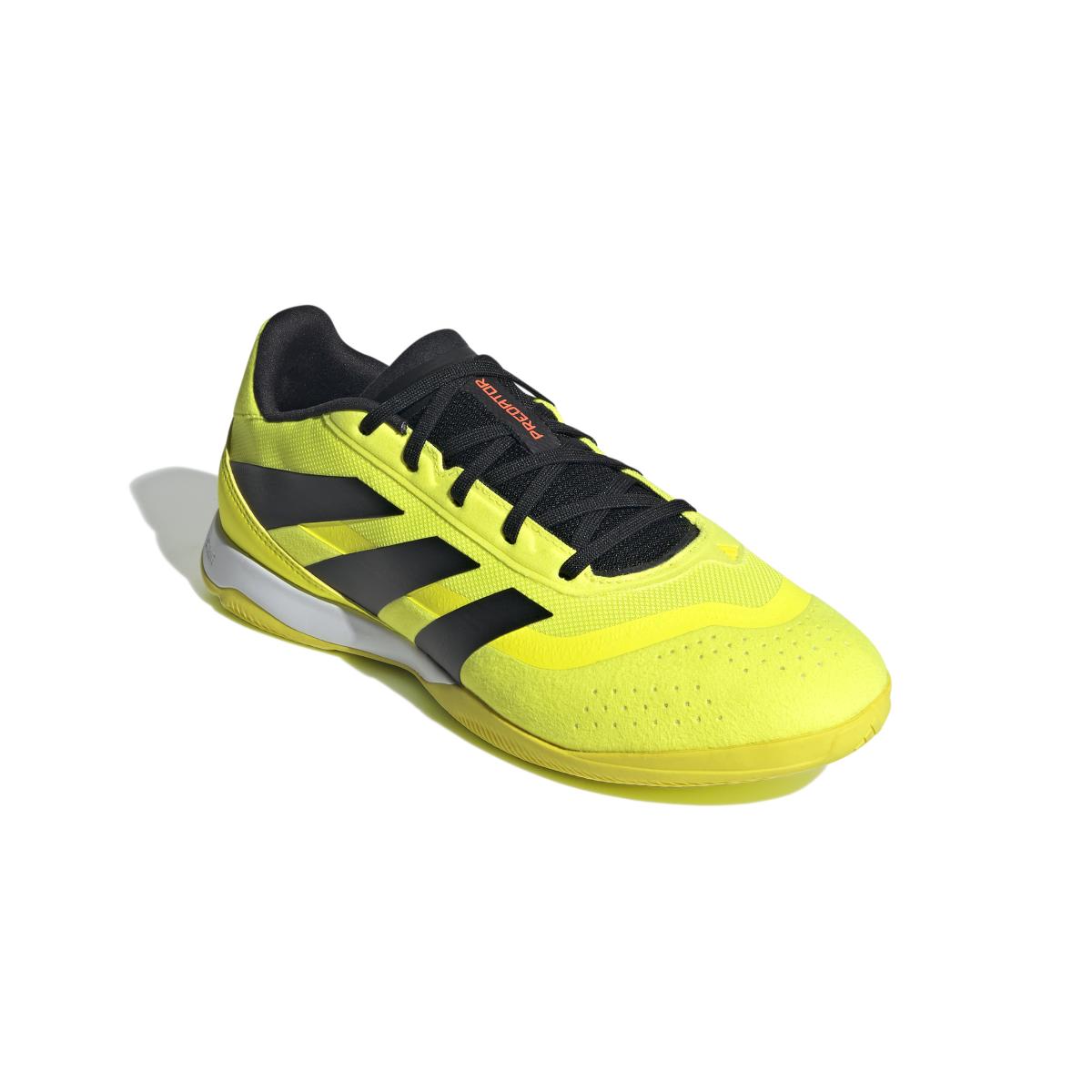 product/a/d/adidas_if5711_5_footwear_photography_front_lateral_top_view_white-nw091625.jpg