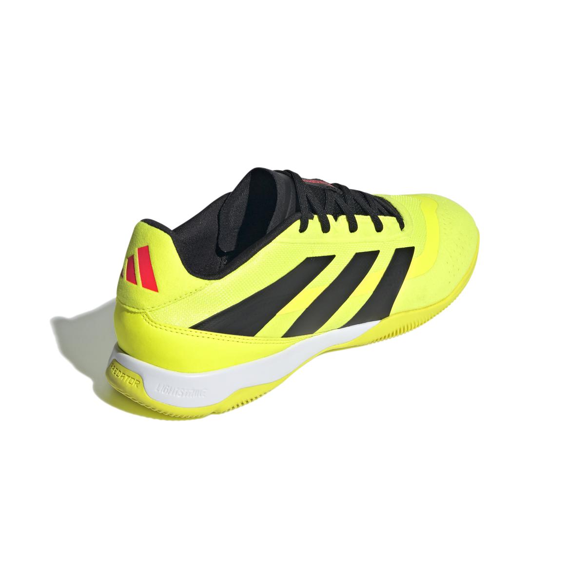product/a/d/adidas_if5711_6_footwear_photography_back_lateral_top_view_white-nw091625.jpg