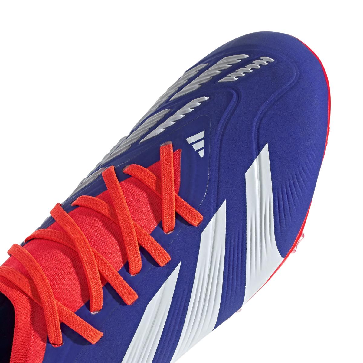 product/a/d/adidas_if6330_8_footwear_photography_detail_view_2_white-nw052424.jpg