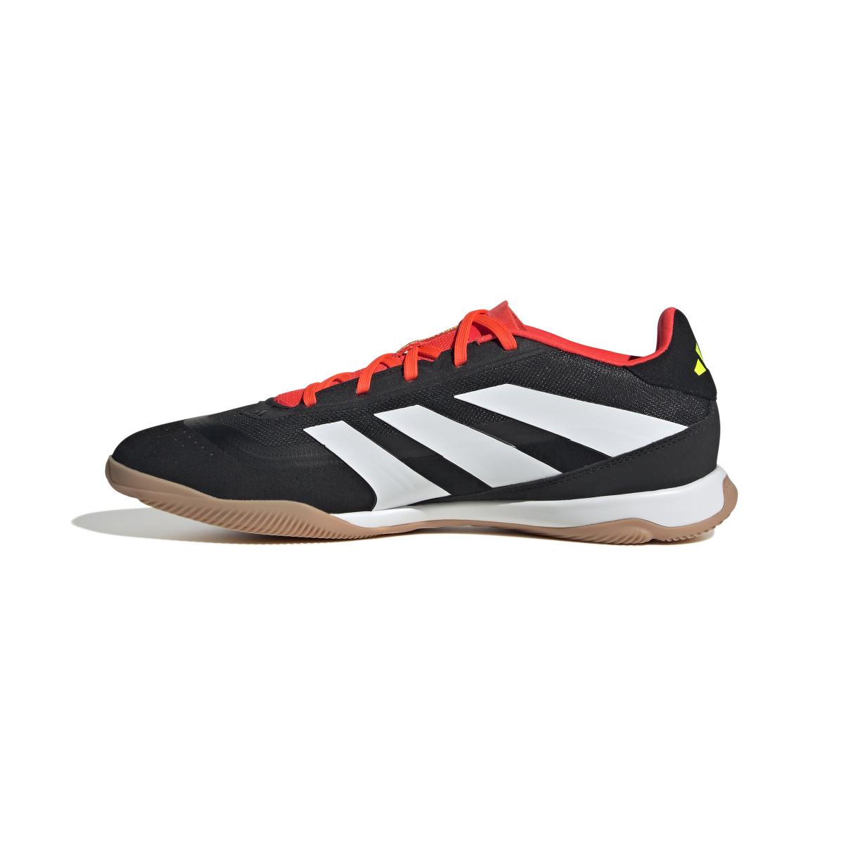 product/a/d/adidas_ig5456_4_footwear_photography_side_medial_center_view_white-030824.jpg