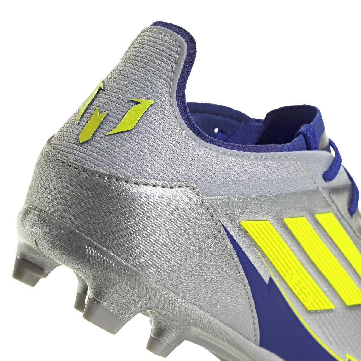 product/a/d/adidas_ih0921_8_footwear_photography_detail_view_2_white-nw091625.jpg