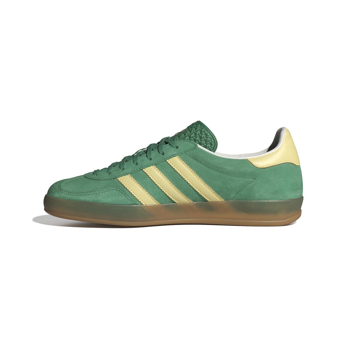 product/a/d/adidas_ih7500_5_footwear_photography_side_medial_center_view_white.jpg