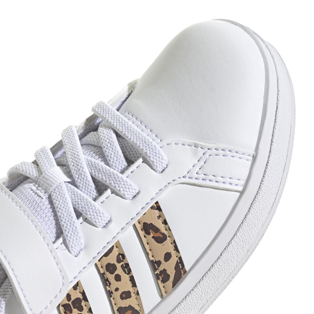 product/a/d/adidas_ih7842_9_footwear_photography_detail_view_2_white.jpg