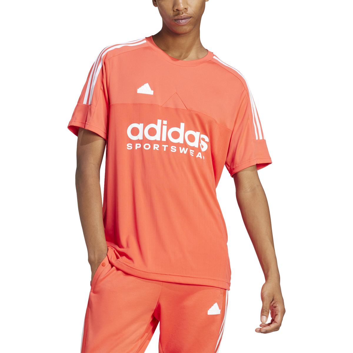 product/a/d/adidas_il5662_4_apparel_on_model_front_view_white-nw052224.jpg