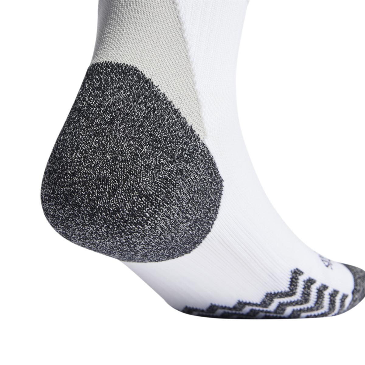 product/a/d/adidas_im8926_2_hardware_photography_detail_view_1_white.jpg