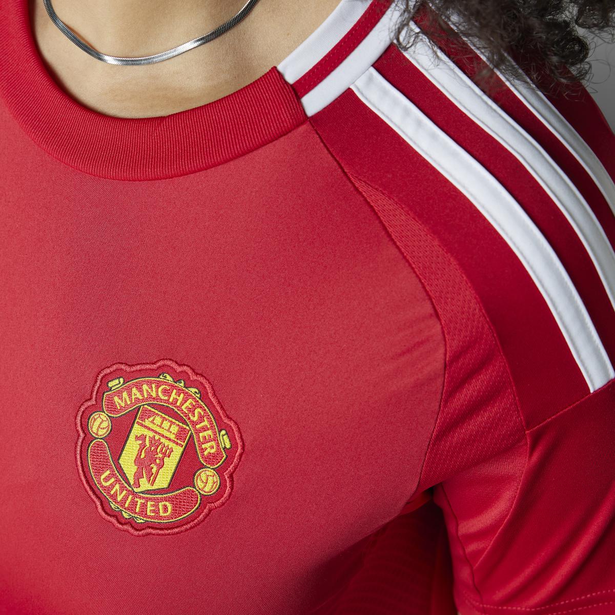 product/a/d/adidas_it1973_16_apparel_photography_heromrktng_view_7.jpg