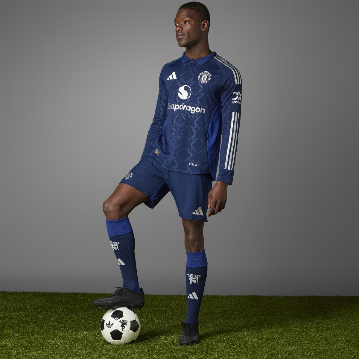 product/a/d/adidas_it1982_blue_12.jpg
