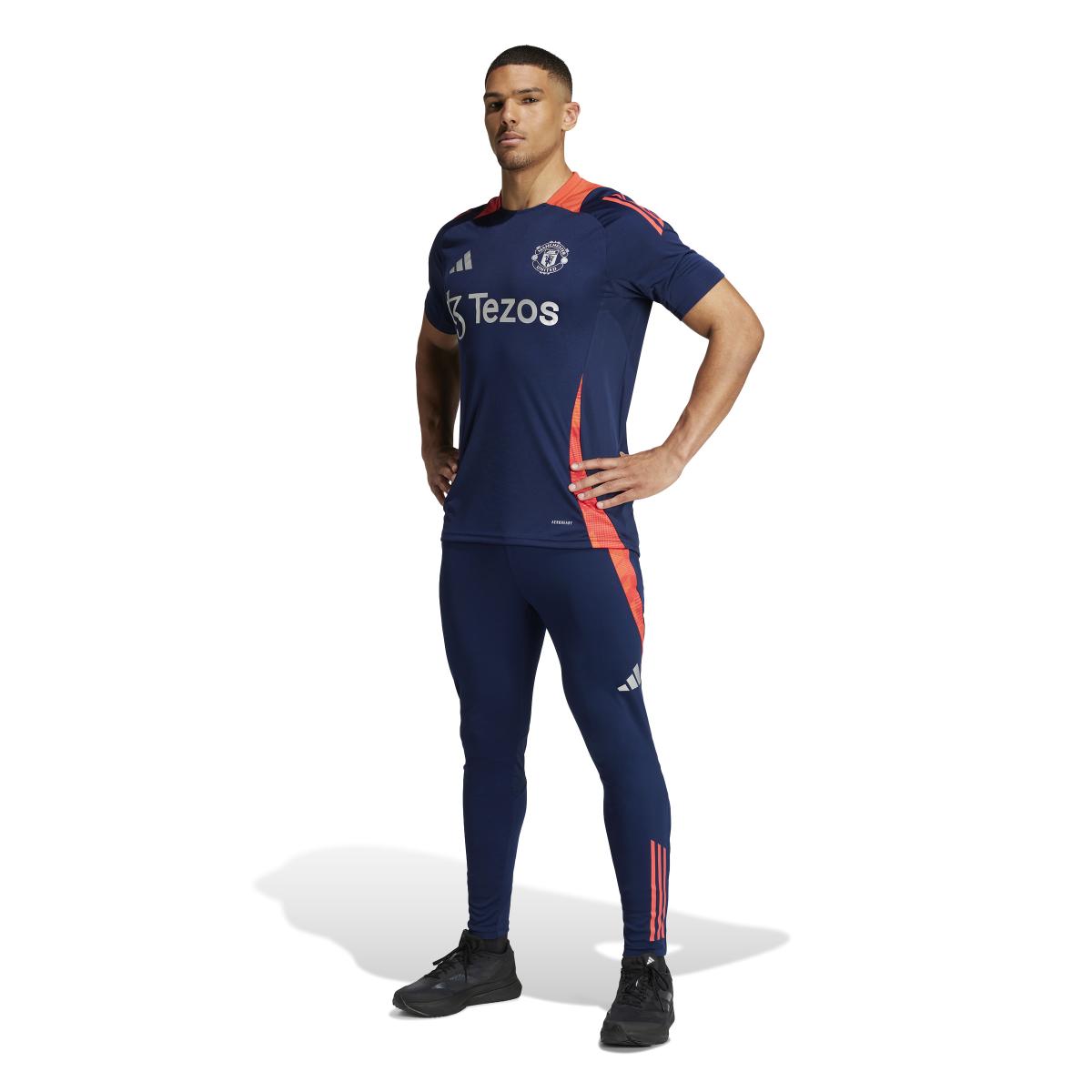 product/a/d/adidas_it2012_6_apparel_on_model_standard_outfit_view_white.jpg