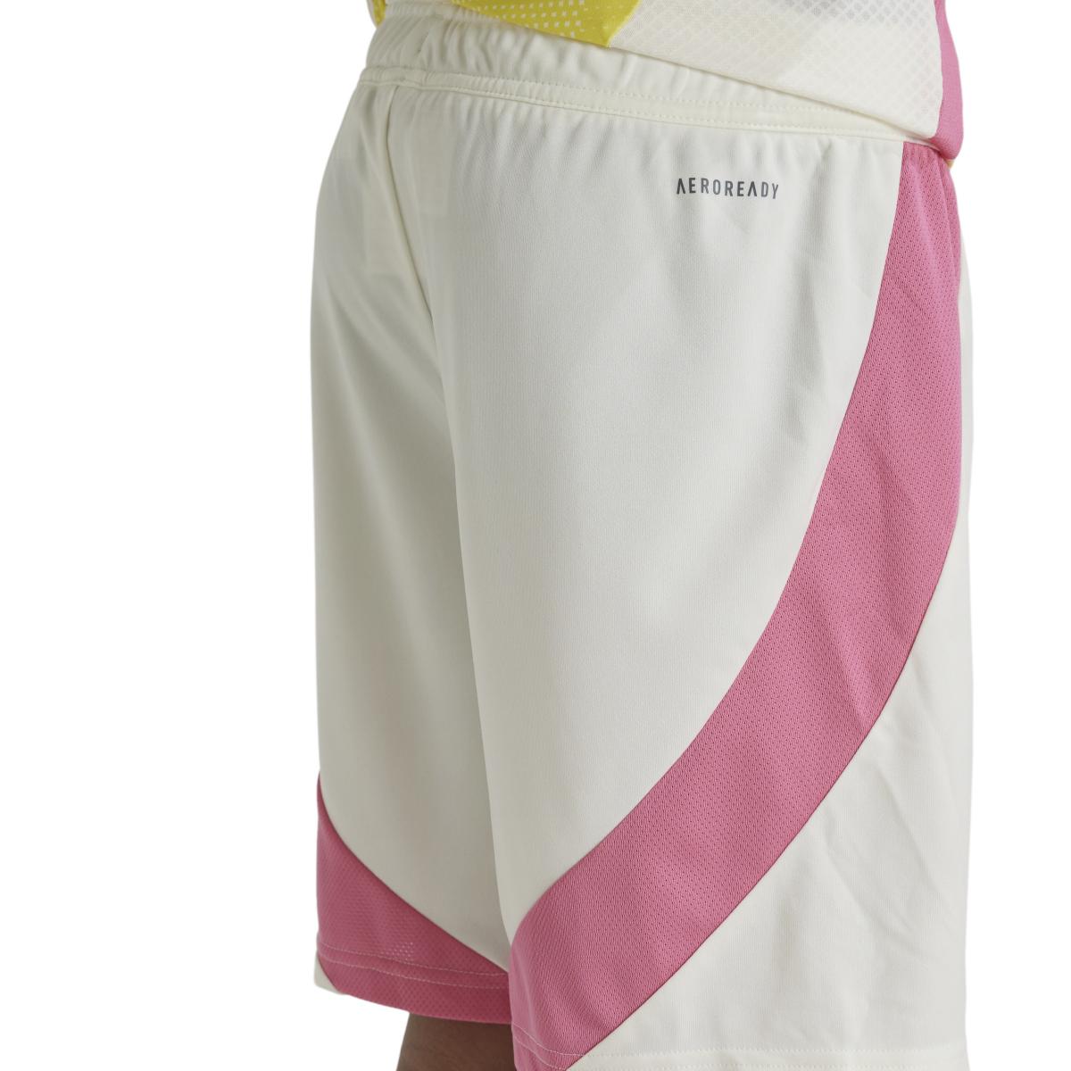 product/a/d/adidas_it3556_5_apparel_on_model_detail_view_2_white-nw112824.jpg