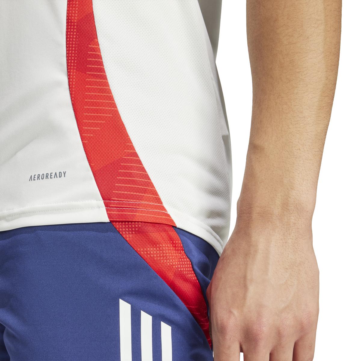 product/a/d/adidas_it5156_9_apparel_on_model_detail_view_2_white.jpg