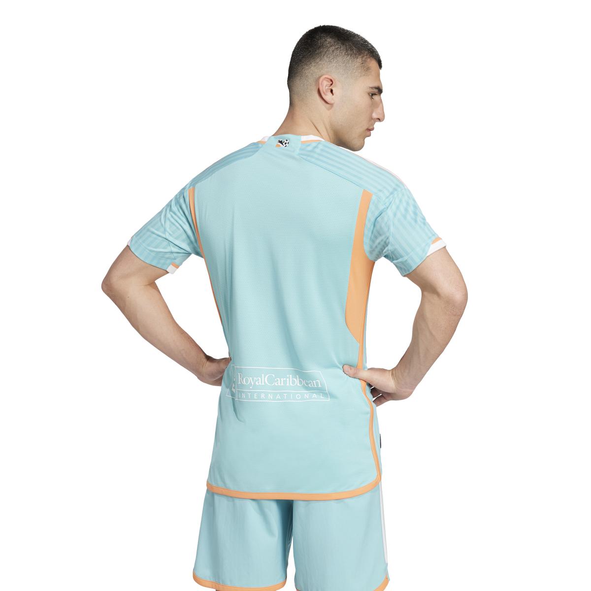 product/a/d/adidas_it6184_6_apparel_on_model_back_view_white.jpg