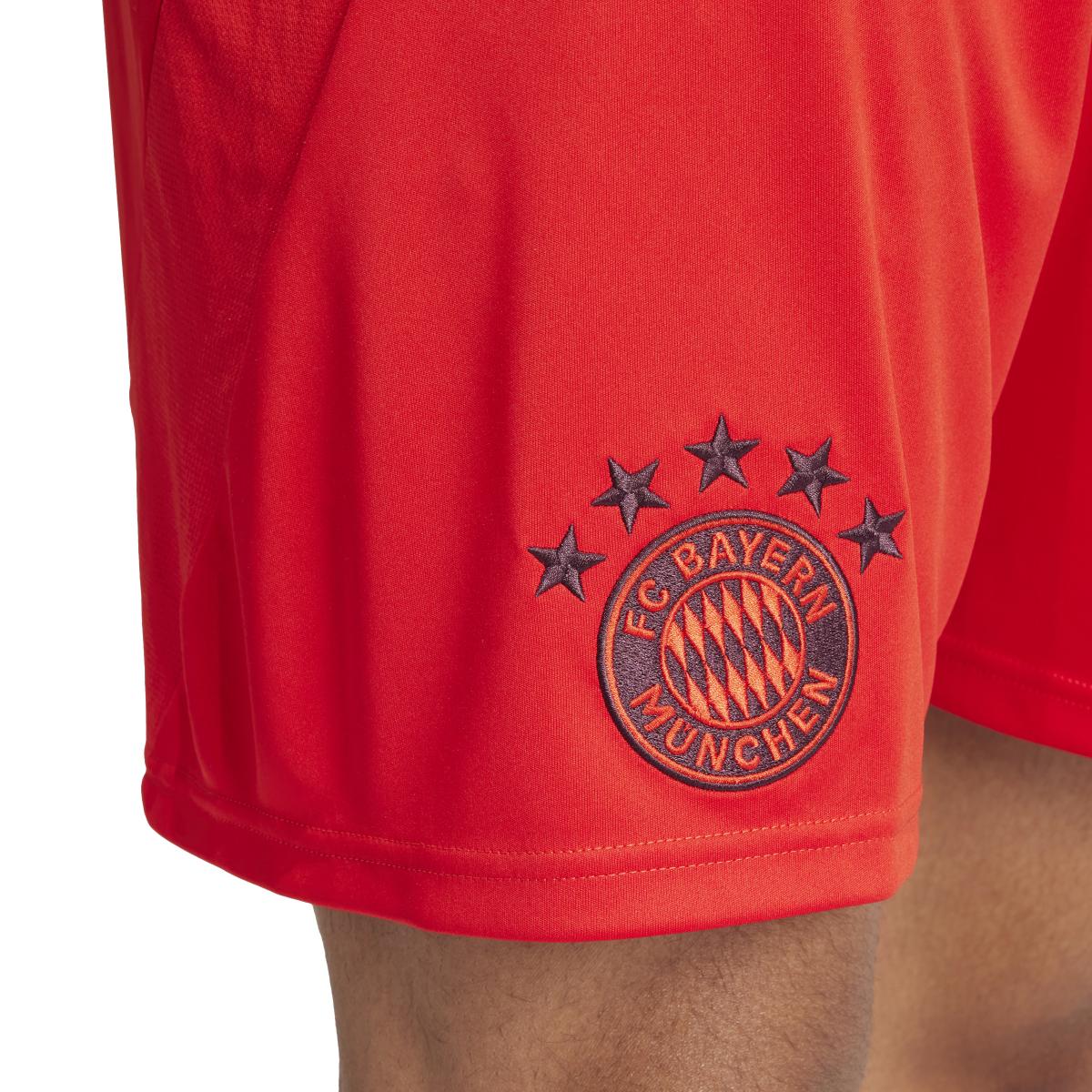 product/a/d/adidas_it8513_6_apparel_on_model_detail_view_1_whiterep2.jpg
