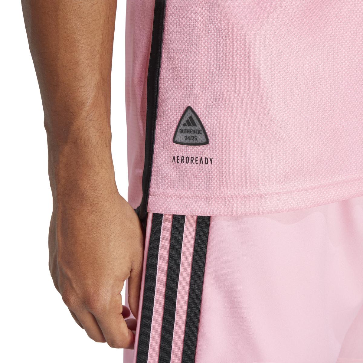 product/a/d/adidas_iu0189_10_apparel_on_model_detail_view_2_white.jpg