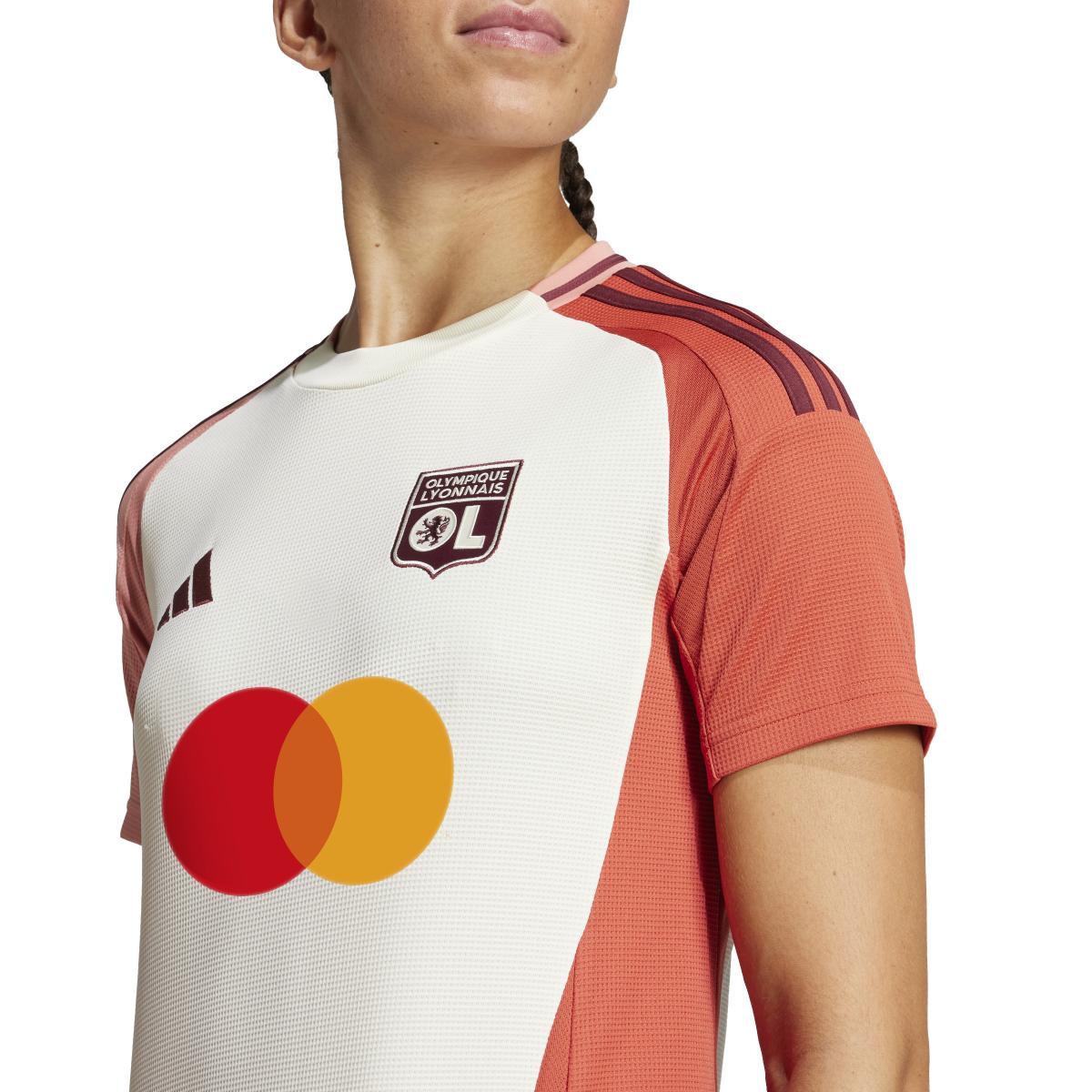 product/a/d/adidas_iv4692_6_apparel_on_model_detail_view_1_white.jpg