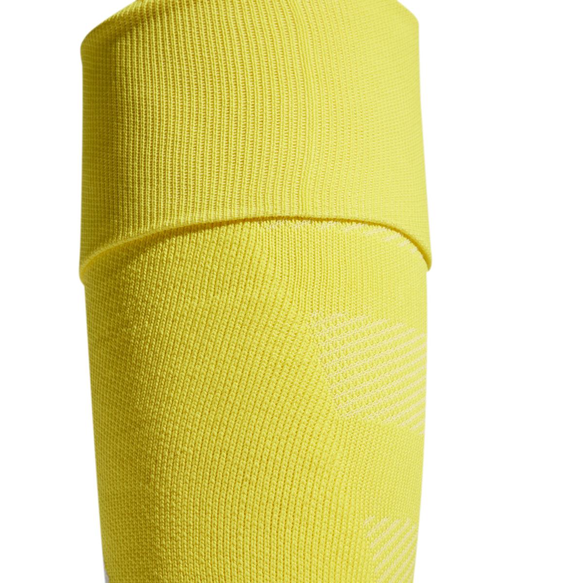 product/a/d/adidas_iw1770_3_hardware_photography_detail_view_2_white.jpg