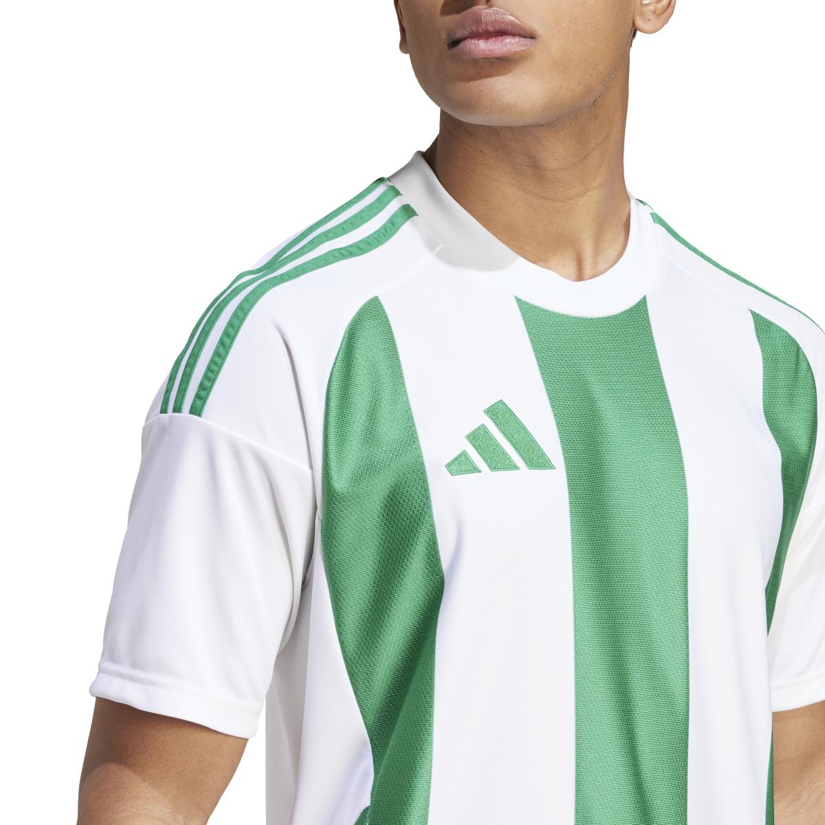 product/a/d/adidas_iw2148_9_apparel_on_model_detail_view_1_white-nw032624.jpg