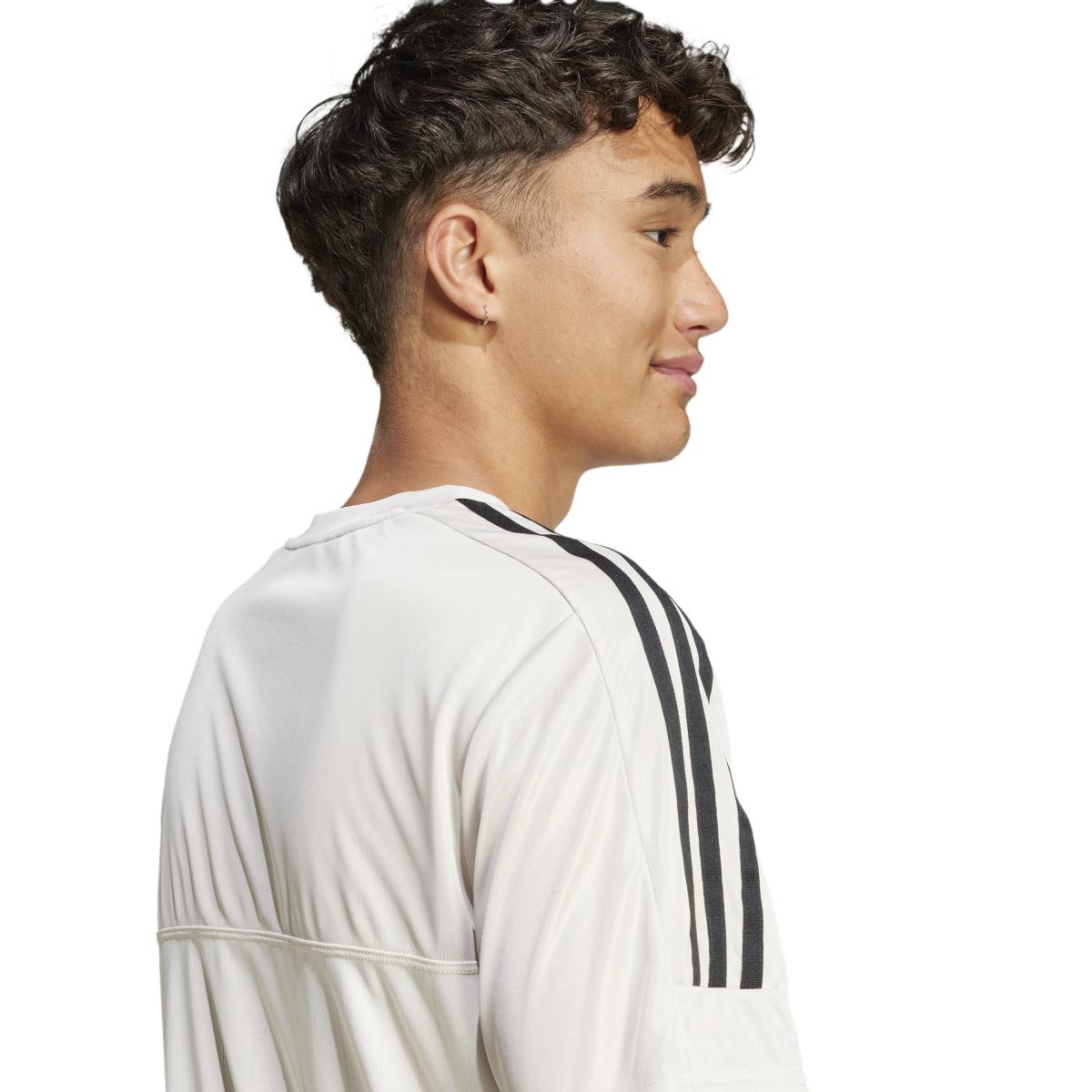product/a/d/adidas_iw5959_8_apparel_on_model_detail_view_2_white.jpg