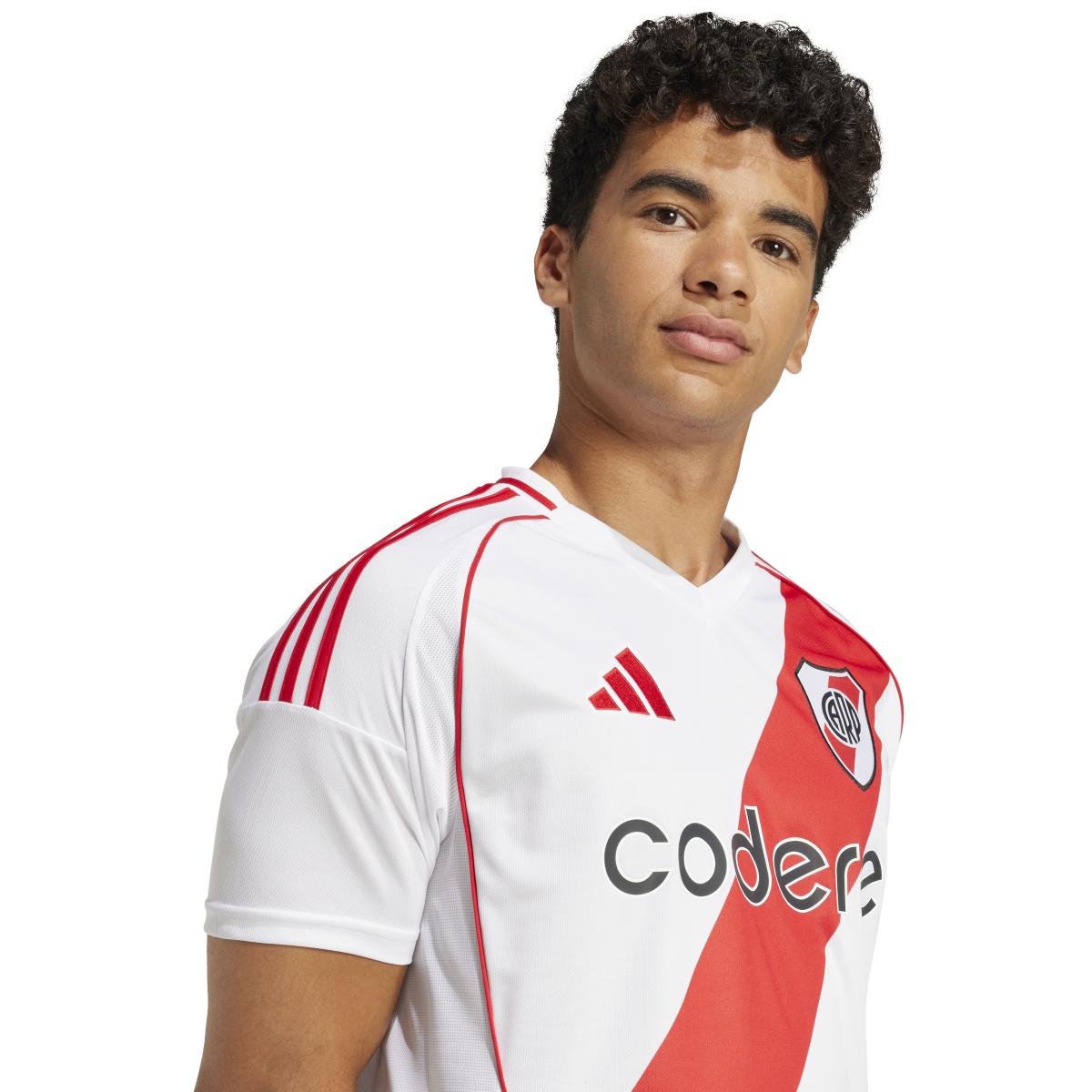 product/a/d/adidas_ix5098_7_apparel_on_model_detail_view_1_white.jpg