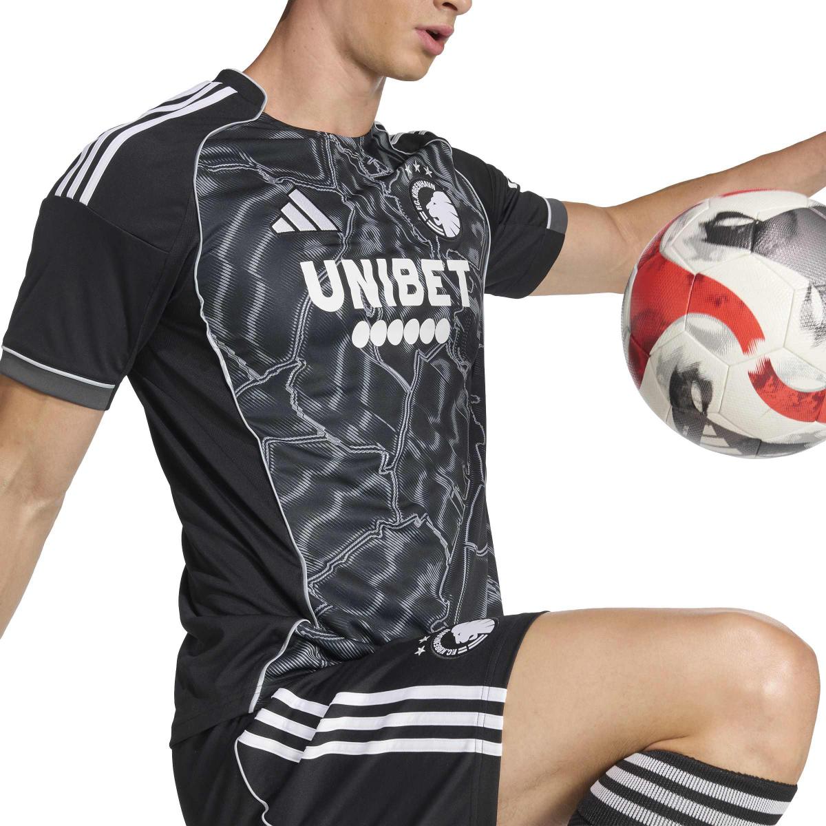 product/a/d/adidas_jd0218_6_apparel_on_model_detail_view_1_white.jpg