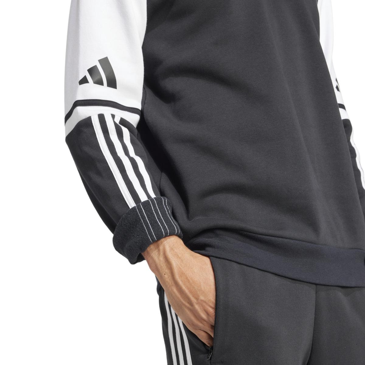product/a/d/adidas_je2780_7_apparel_on_model_detail_view_2_white.jpg