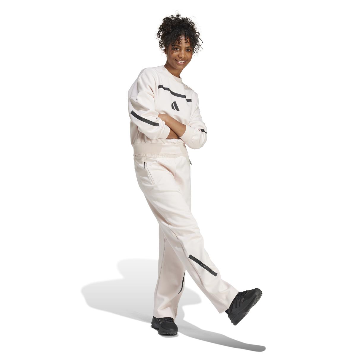 product/a/d/adidas_jf4783_7_apparel_on_model_standard_outfit_view_white.jpg