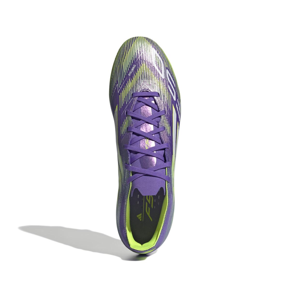 product/a/d/adidas_jh7683_2_footwear_photography_top_portrait_view_white-nw091625.jpg