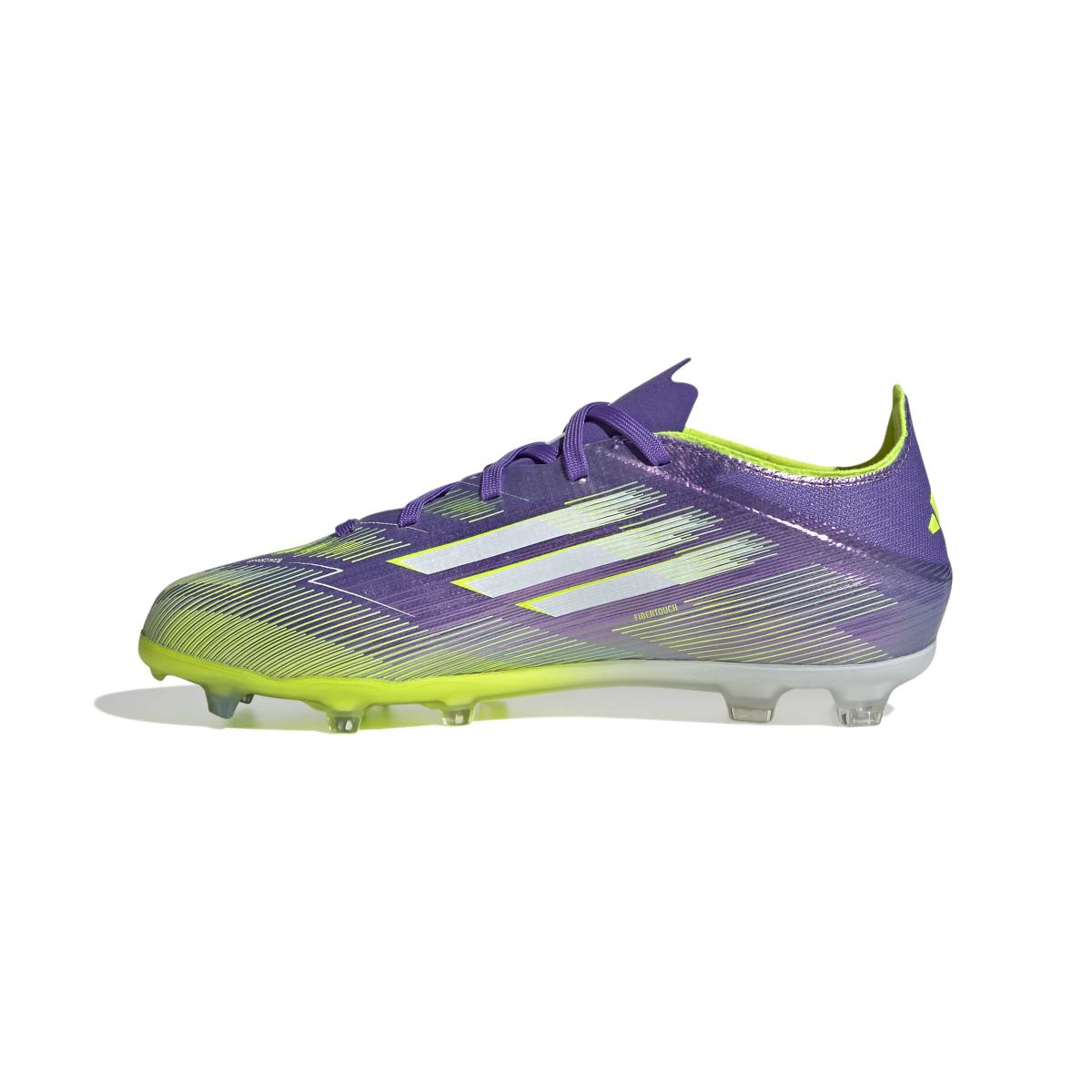 product/a/d/adidas_jh7714_4_footwear_photography_side_medial_center_view_white-nw091625.jpg