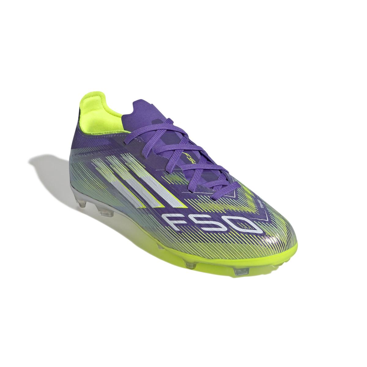 product/a/d/adidas_jh7714_5_footwear_photography_front_lateral_top_view_white-nw091625.jpg
