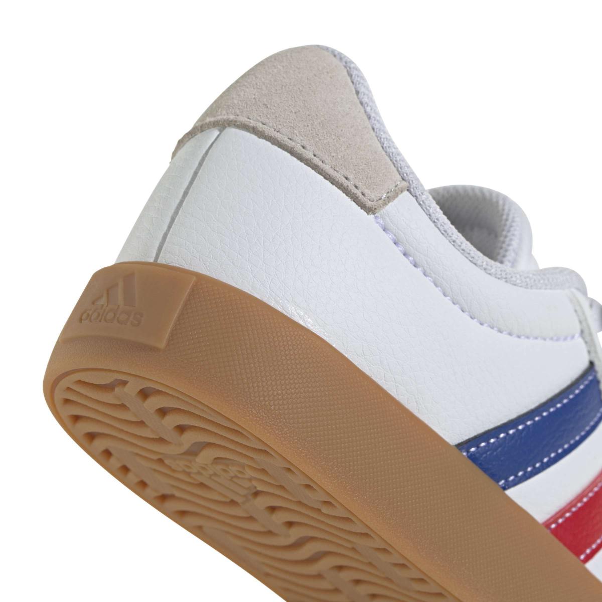 product/a/d/adidas_jh8721_8_footwear_photography_detail_view_1_white-nw091625.jpg